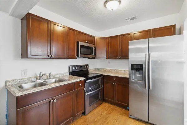 $1,900 | 634 18th Street, Orlando, FL 32805