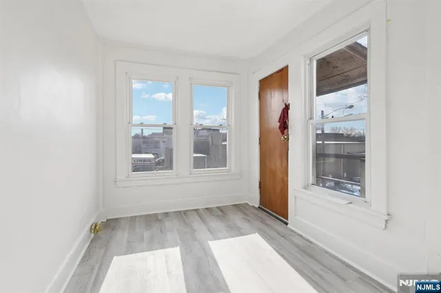 $1,650 | 66 South Washington Avenue, Unit 64, Bergenfield, NJ 07621