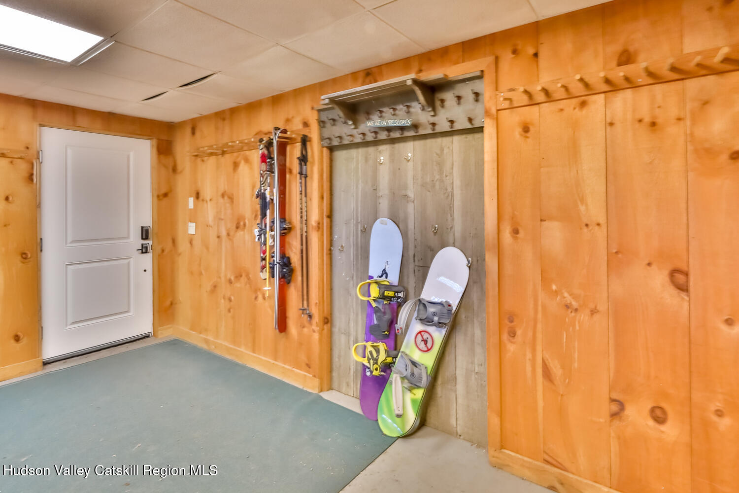 133 Old Field Road Jewett, NY 12444 - Photo 32 of 63 mud room entrance