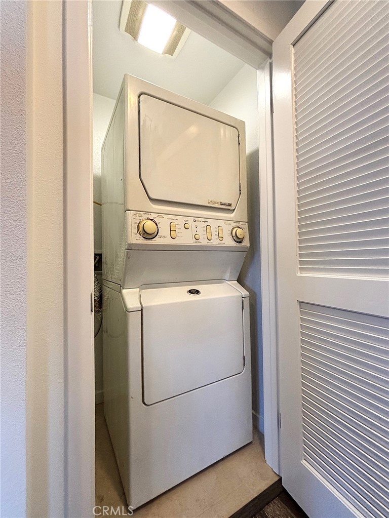 612 East Carson Street, Unit 303 Carson, CA 90745 - Photo 27 of 51 a utility room with dryer and washer