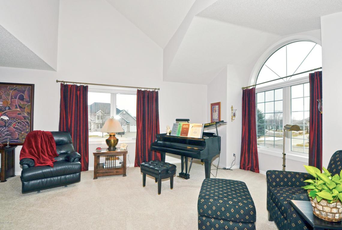5106 Palmer Place Northwest Rochester, MN 55901 - Photo 2 of 21 Gallery Image 2