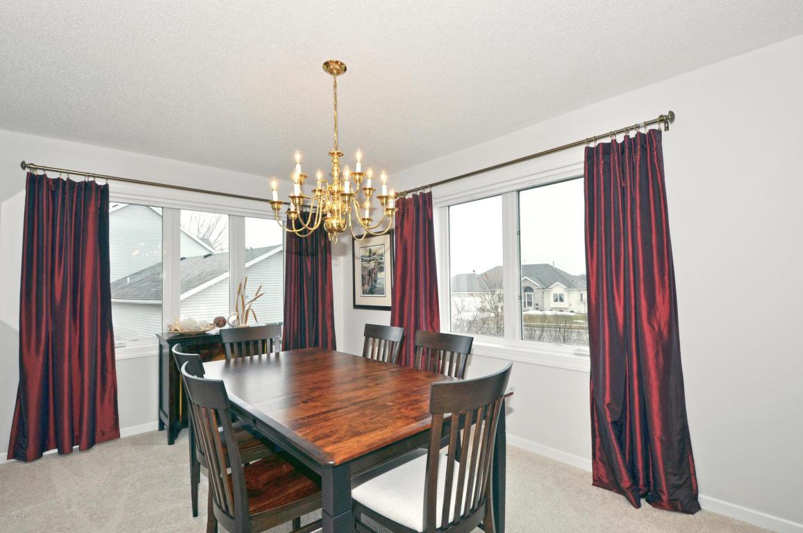 5106 Palmer Place Northwest Rochester, MN 55901 - Photo 3 of 21 Gallery Image 3