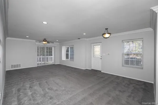 $3,320 | 1 Pinnacle Drive, Unit 2, Port Jefferson, NY 11777