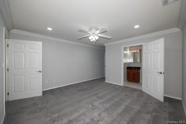 $3,320 | 1 Pinnacle Drive, Unit 2, Port Jefferson, NY 11777