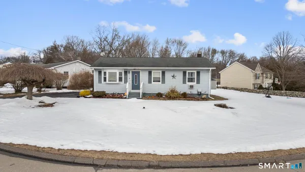 $398,200 | 40 Iannotti Lane, Derby, CT 06418
