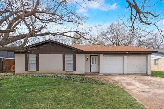 $2,395 | 4809 Jordan Park Drive, Haltom City, TX 76117