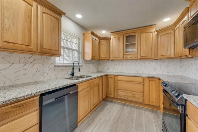 $2,395 | 4809 Jordan Park Drive, Haltom City, TX 76117