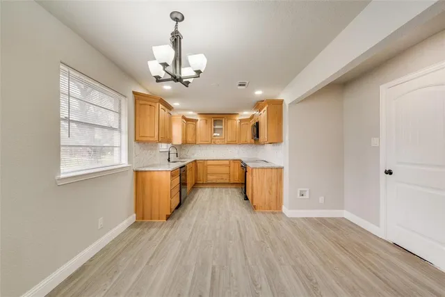 $2,395 | 4809 Jordan Park Drive, Haltom City, TX 76117