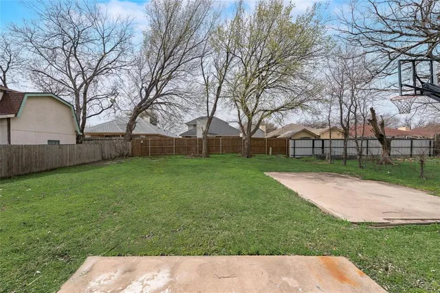 $2,395 | 4809 Jordan Park Drive, Haltom City, TX 76117