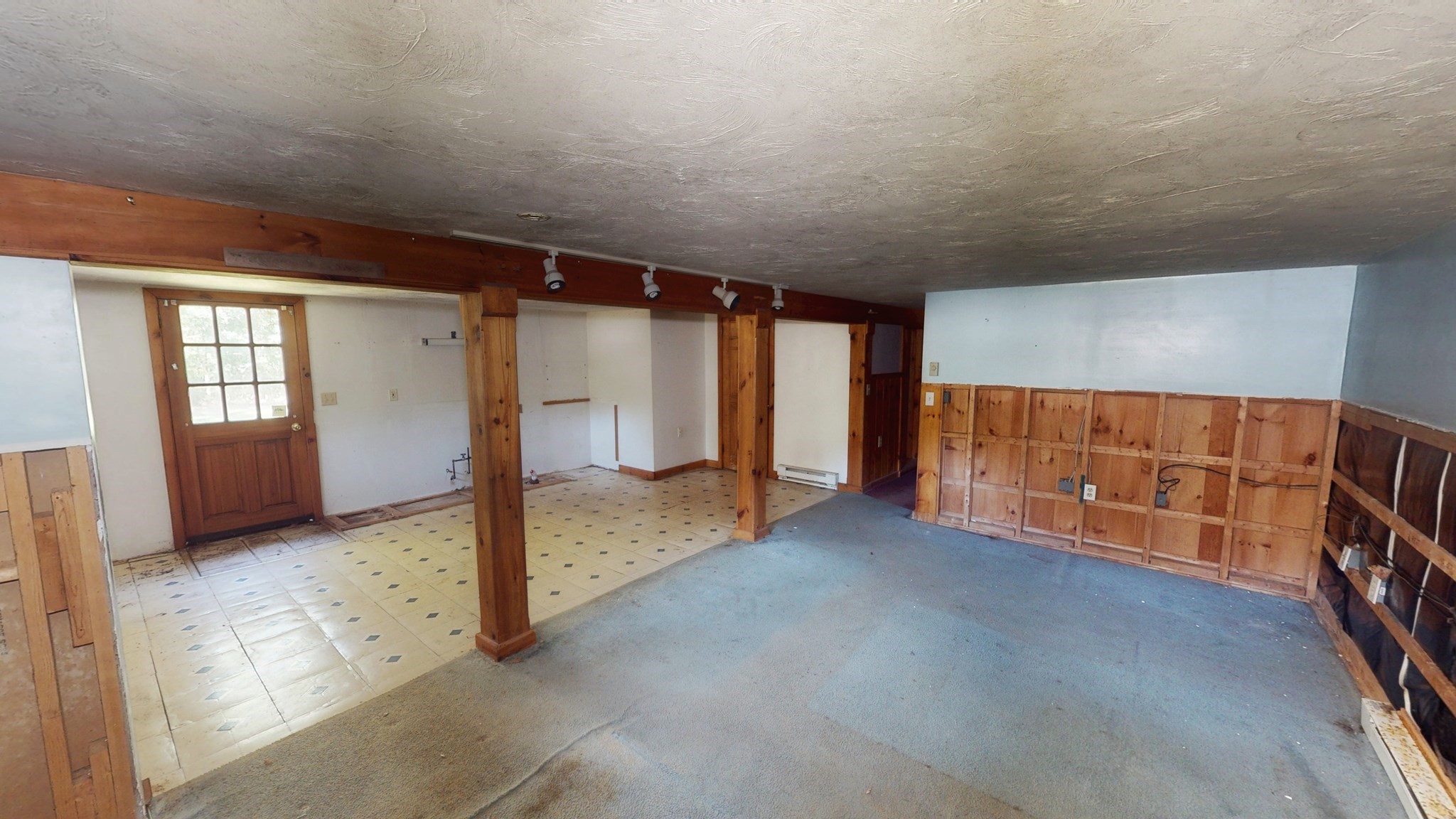 12 Flint Road Charlton, MA 01507 - Photo 11 of 22 Gallery Image 11