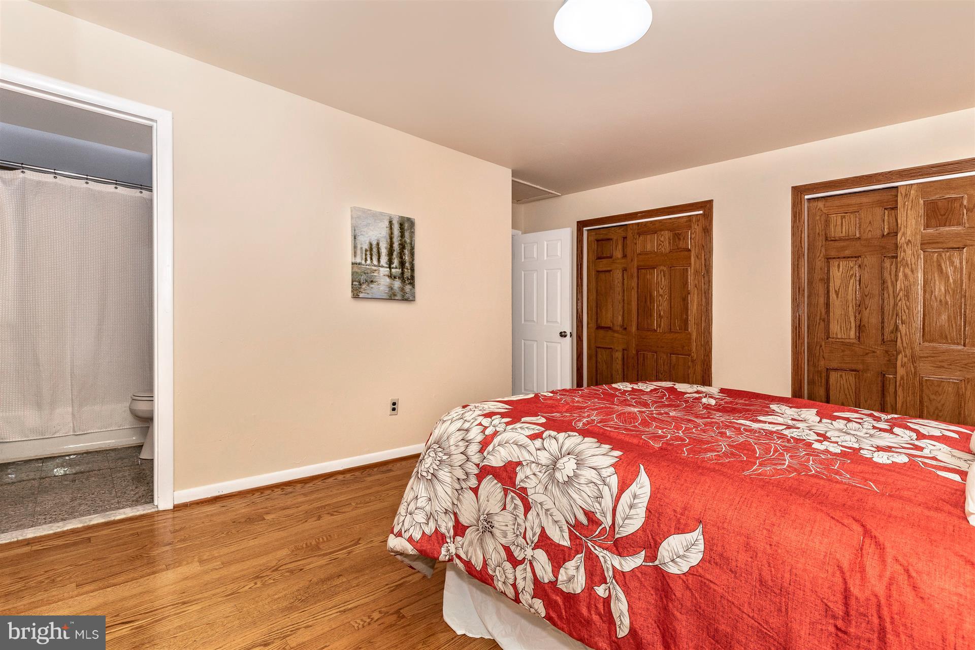 21020 Goshen Road Gaithersburg, MD 20882 - Photo 15 of 30 Bedroom (Master)