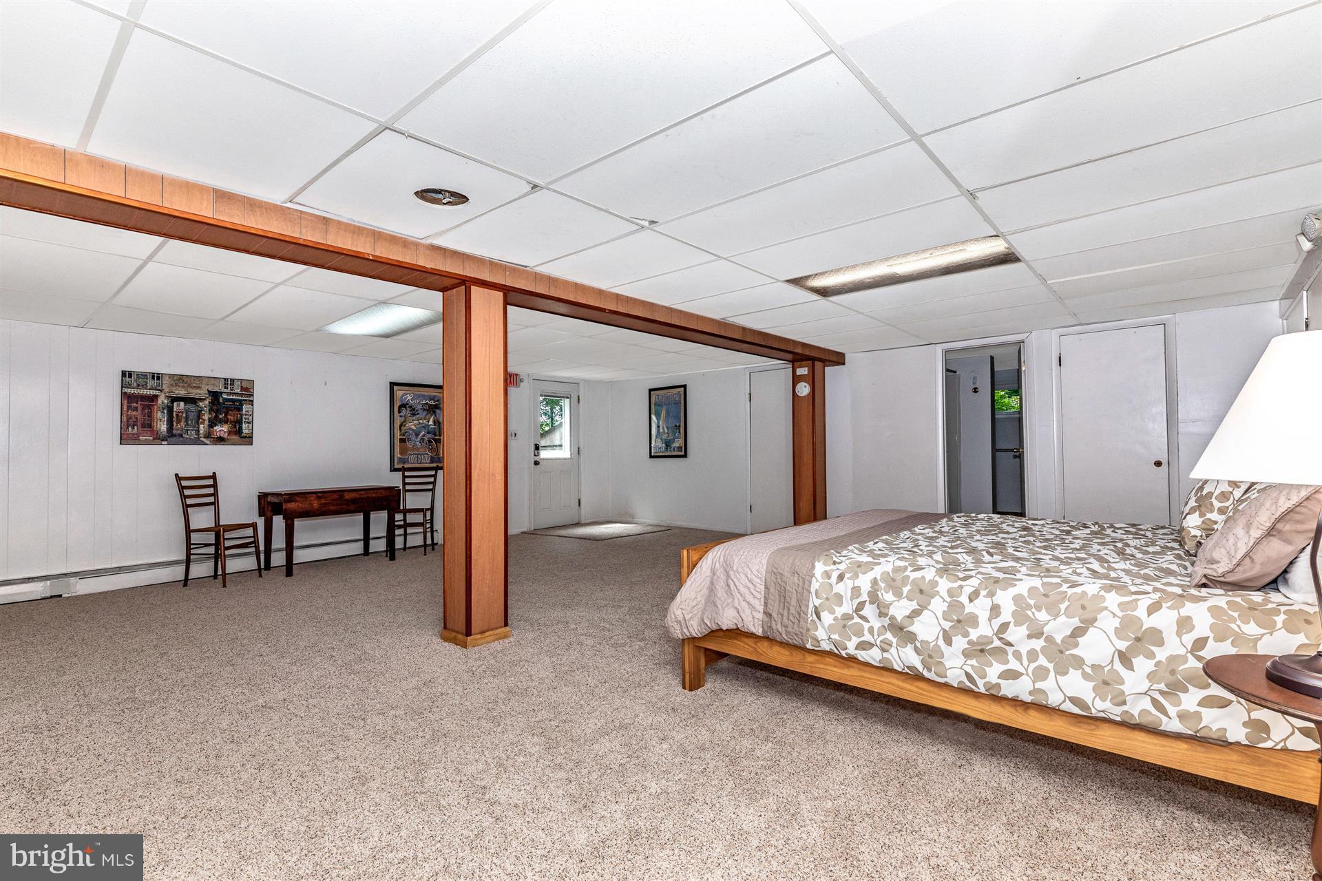 21020 Goshen Road Gaithersburg, MD 20882 - Photo 25 of 30 Finished basement bedroom with full bath