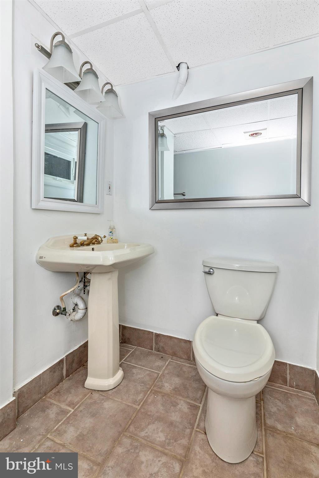 21020 Goshen Road Gaithersburg, MD 20882 - Photo 26 of 30 Full Bath in finished basemenet
