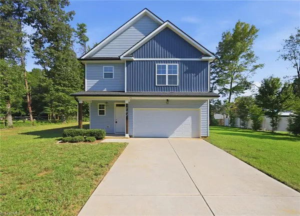 $385,000 | 702 Vance Street, Mebane, NC 27302