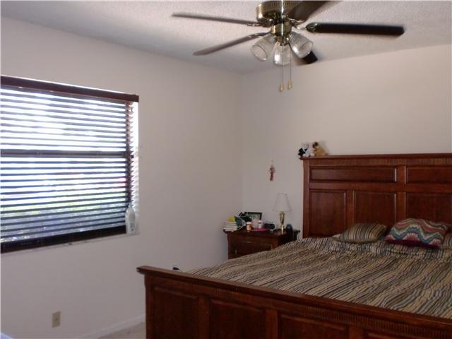 1067 Goldenrod Road Wellington, FL 33414 - Photo 11 of 25 Additional Photo