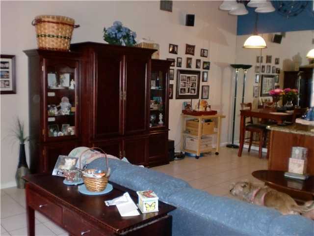 1067 Goldenrod Road Wellington, FL 33414 - Photo 5 of 25 Additional Photo