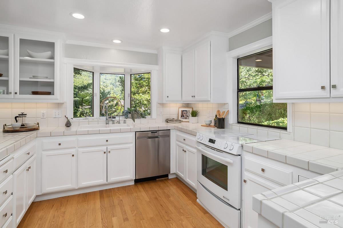 2554 Vineyard Road Novato, CA 94947 - Photo 17 of 67