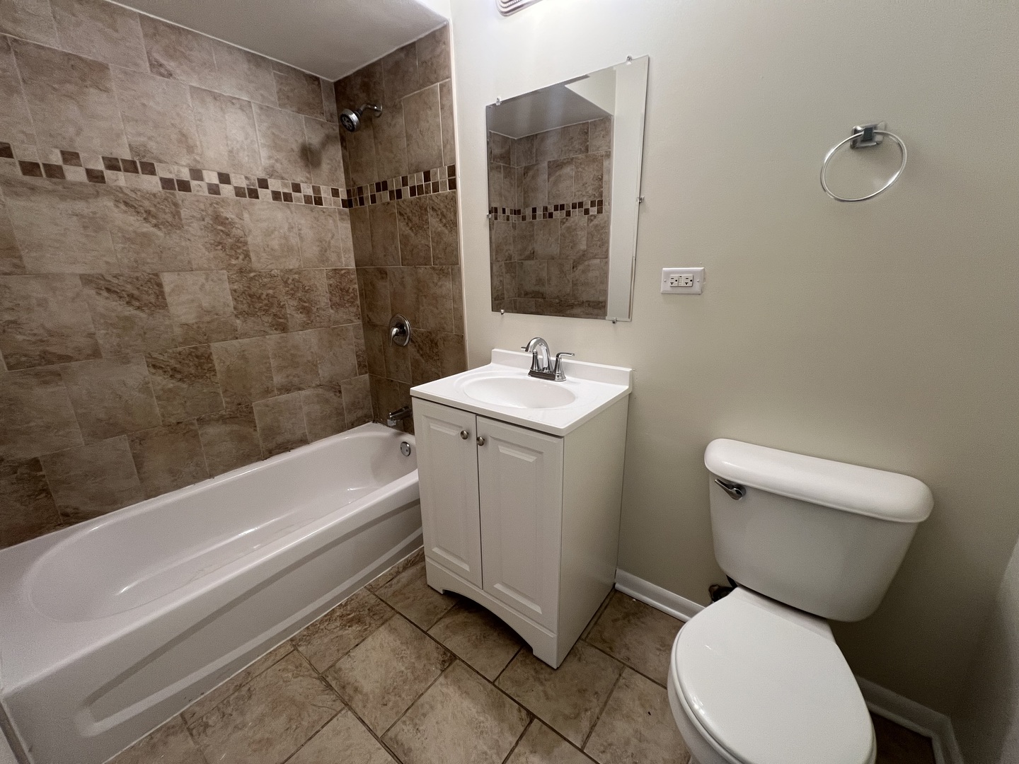 537 Nathan Road University Park, IL 60484 - Photo 8 of 27 a bathroom with a sink a toilet and bathtub