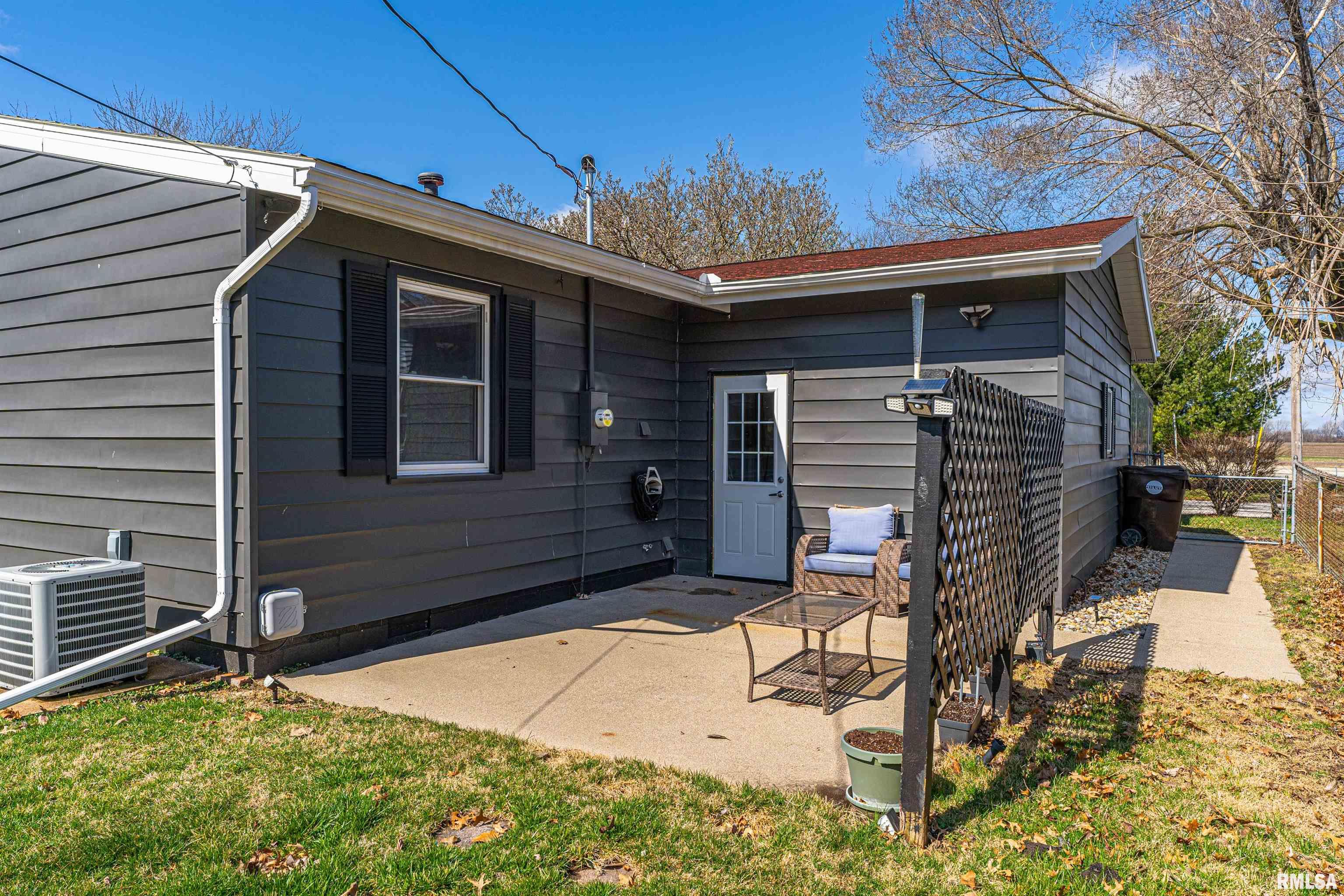 1720 Rutledge Drive Lincoln, IL 62656 - Photo 23 of 27 Gallery Image 23