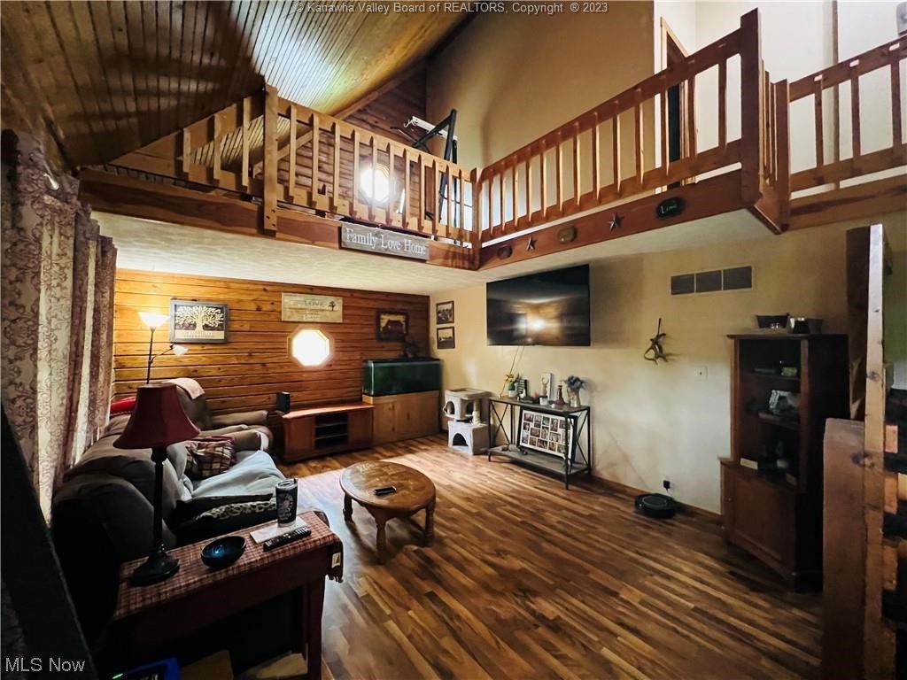 940 Sun Valley Road Washington, WV 26181 - Photo 5 of 35