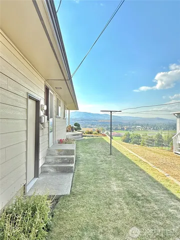 $474,900 | 644 Dewberry Avenue East, Omak, WA 98841