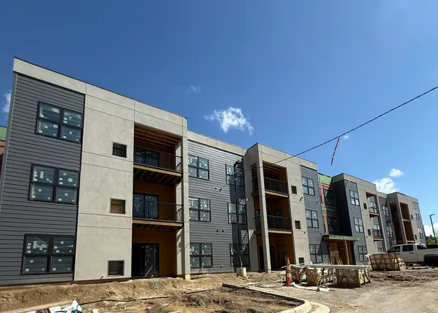 $2,200 | 2645 Burton Road, Unit BLD 4, Ann Arbor, MI 48104