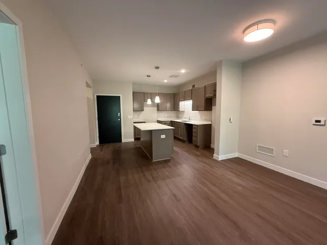 $2,200 | 2645 Burton Road, Unit BLD 4, Ann Arbor, MI 48104