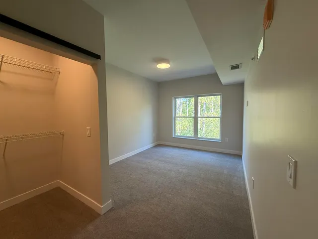 $2,200 | 2645 Burton Road, Unit BLD 4, Ann Arbor, MI 48104