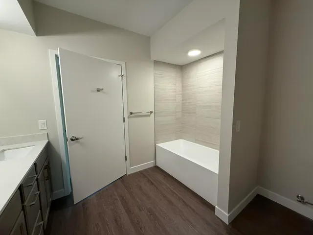 $2,200 | 2645 Burton Road, Unit BLD 4, Ann Arbor, MI 48104