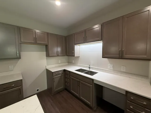 $2,200 | 2645 Burton Road, Unit BLD 4, Ann Arbor, MI 48104