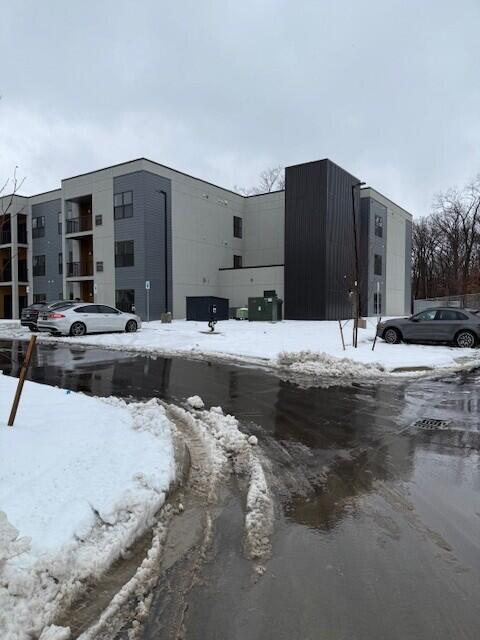 2645 Burton Road, Unit BLD 4 Ann Arbor, MI 48104 - Photo 38 of 41 BD1