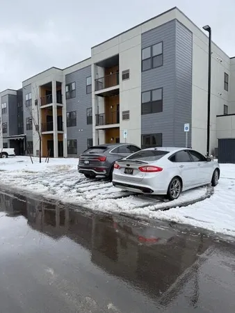 $2,000 | 2645 Burton Road, Unit BLD 4, Ann Arbor, MI 48104