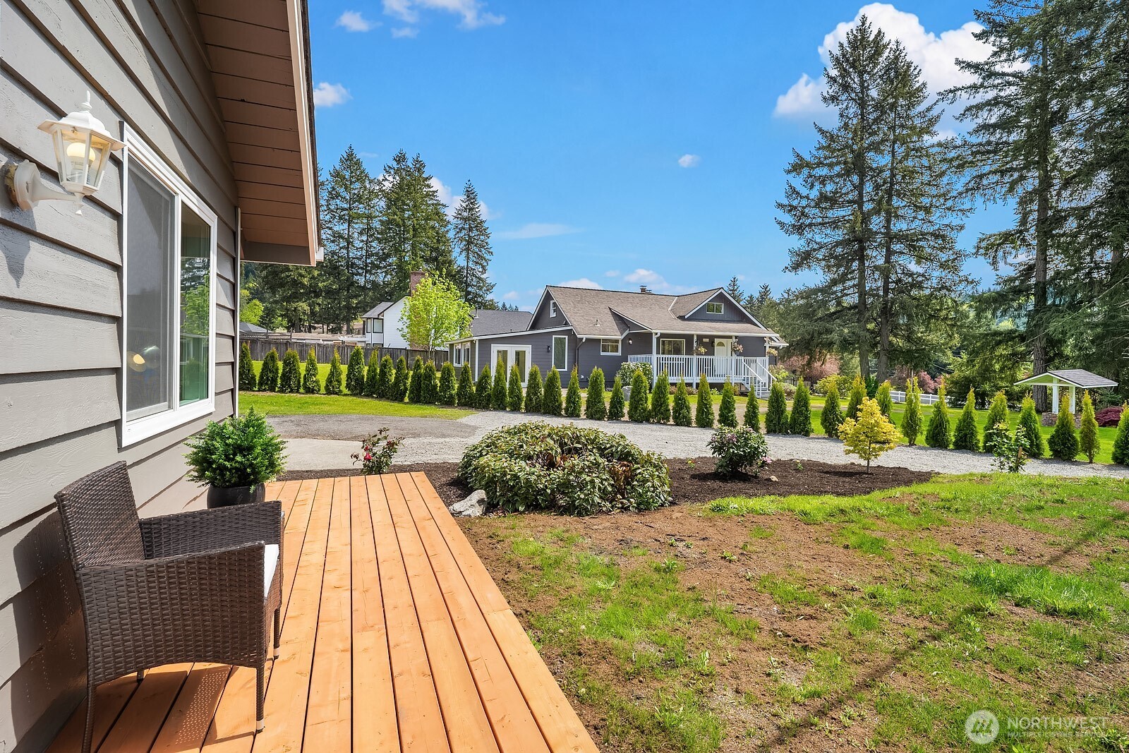 21610 Southeast May Valley Road Issaquah, WA 98027 - Photo 3 of 24