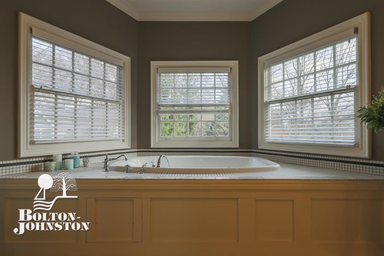 11381 31 Mile Road Washington, MI 48095 - Photo 55 of 91 Master Bath