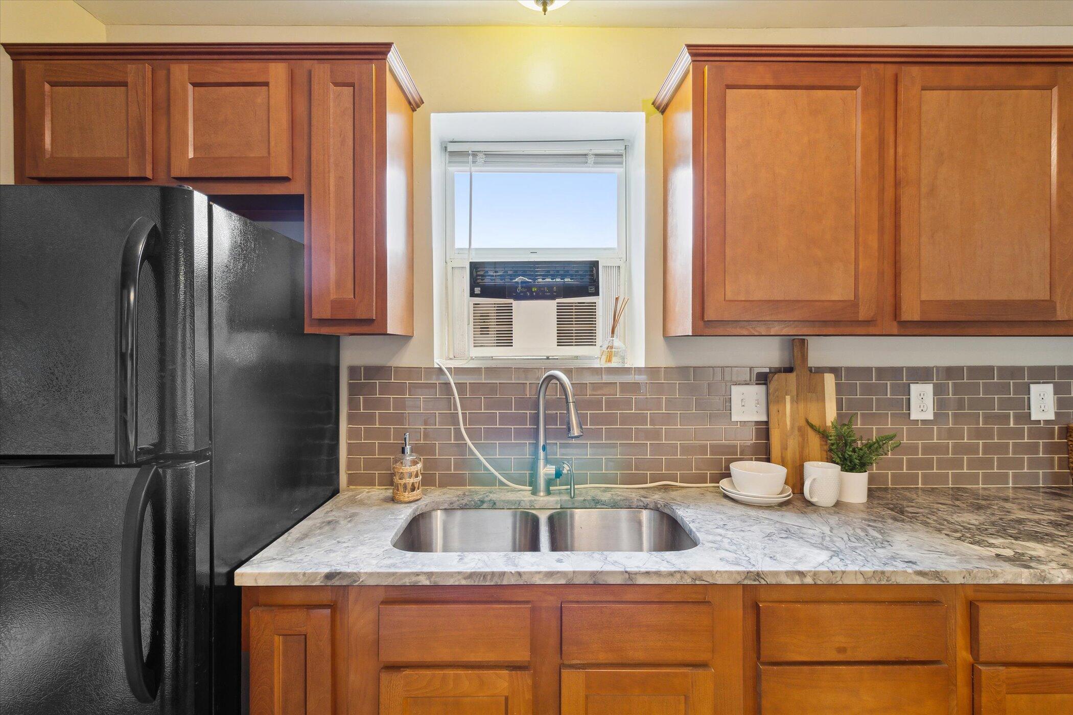 2654 South Patterson Road Wayland, MI 49348 - Photo 16 of 39 Kitchen