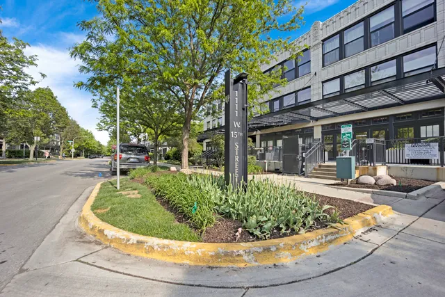 $2,750 | 1111 West 15th Street, Unit 224, Chicago, IL 60608