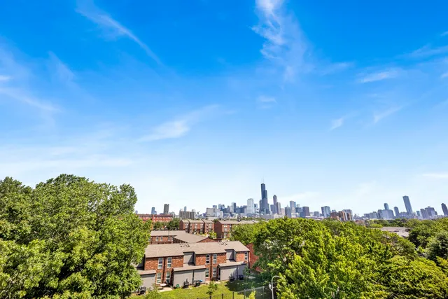 $2,750 | 1111 West 15th Street, Unit 224, Chicago, IL 60608