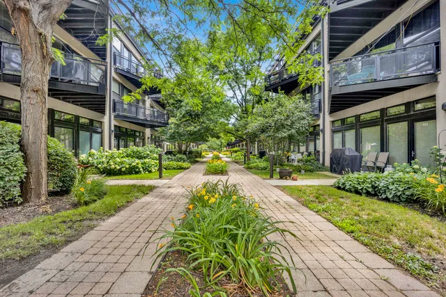 $2,750 | 1111 West 15th Street, Unit 224, Chicago, IL 60608