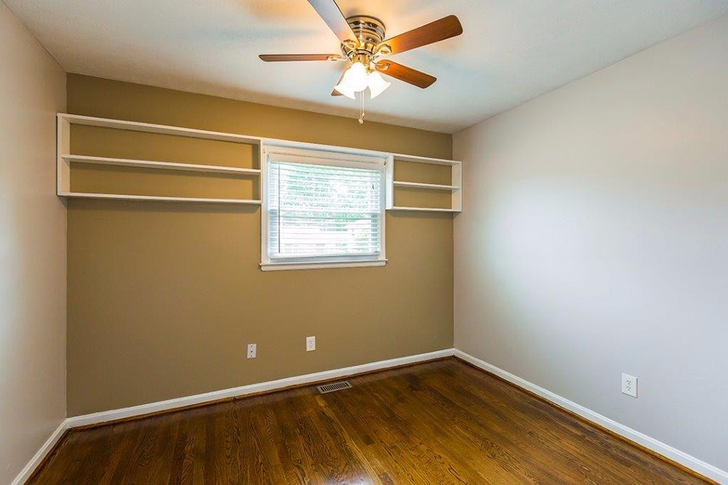 874 Honeysuckle Road Lexington, KY 40504 - Photo 18 of 26 Photo 18