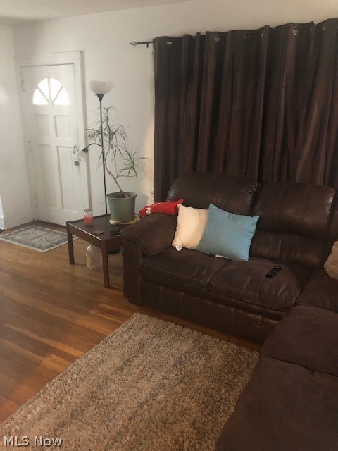 1435 Clermont Road Cleveland, OH 44110 - Photo 4 of 17 Gallery Image 4
