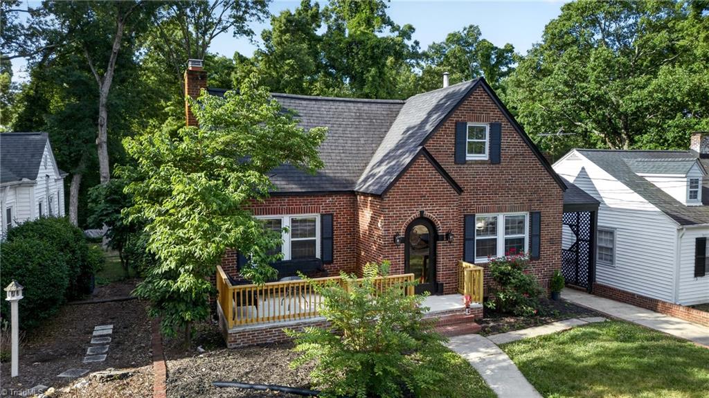 405 Spring Street Thomasville, NC 27360 - Photo 2 of 46