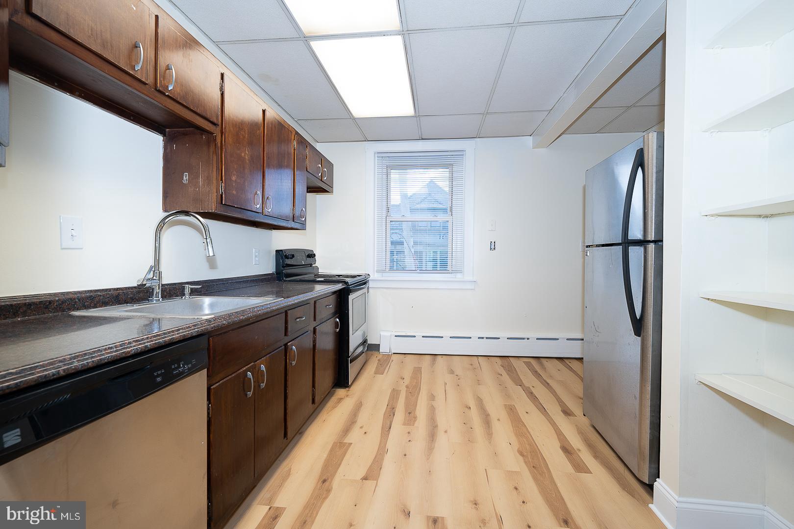 1 South Valley Road, Unit 202 Paoli, PA 19301 - Photo 4 of 25 Stainless Steel Appliances