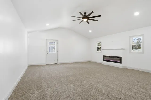 $399,000 | 3009 East Oakland Avenue, Bloomington, IL 61704