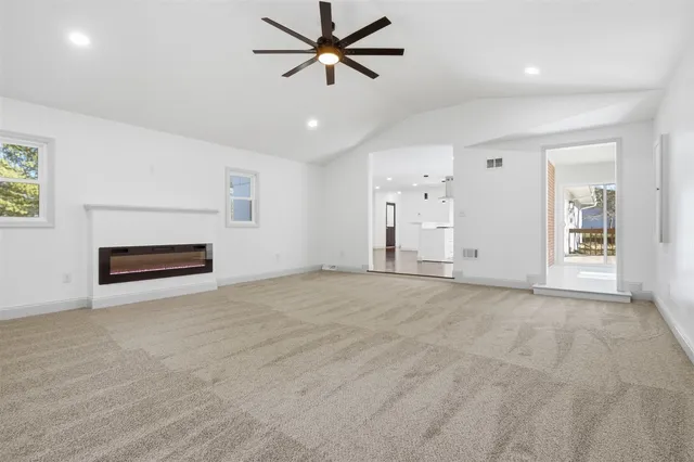 $399,000 | 3009 East Oakland Avenue, Bloomington, IL 61704