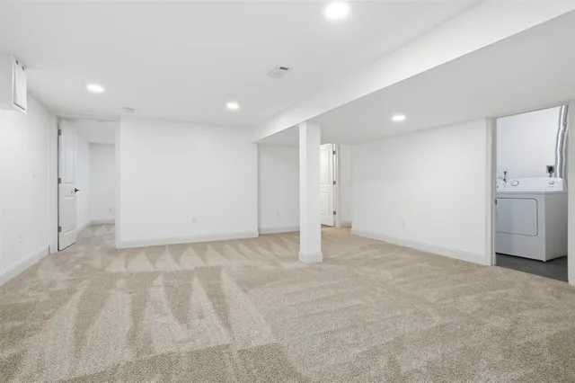 $399,000 | 3009 East Oakland Avenue, Bloomington, IL 61704