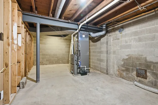 $399,000 | 3009 East Oakland Avenue, Bloomington, IL 61704