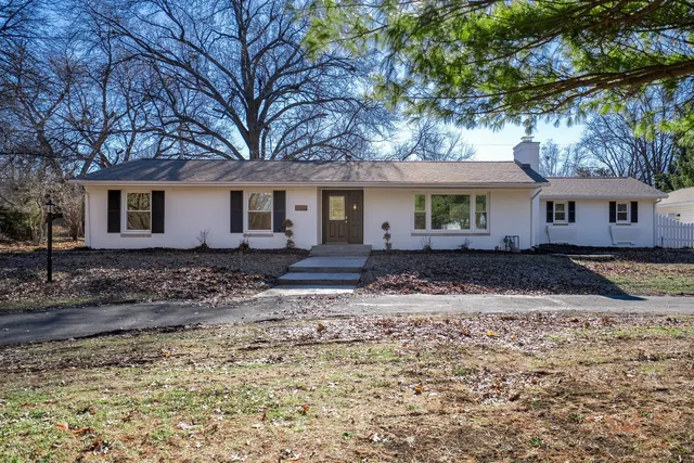 $399,000 | 3009 East Oakland Avenue, Bloomington, IL 61704