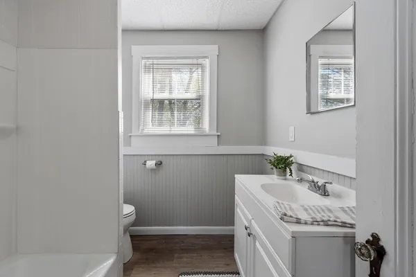 $320,000 | 15 R Warren Avenue, Unit 15R, Chelmsford, MA 01824