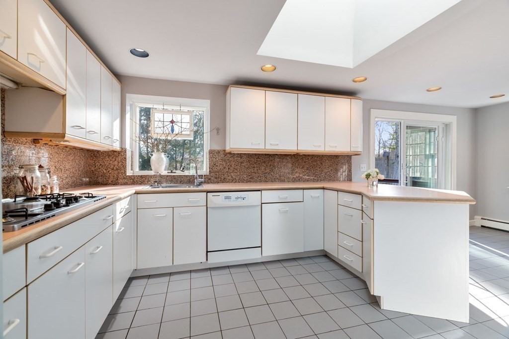 53 Intervale Road Sudbury, MA 01776 - Photo 7 of 23
