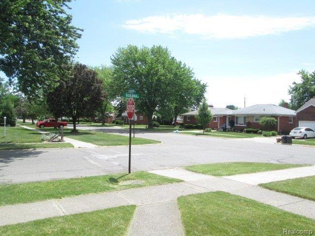18439 Stephens Road Eastpointe, MI 48021 - Photo 22 of 22 261-857815-street.JPG